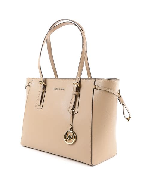 michael kors beige tote.